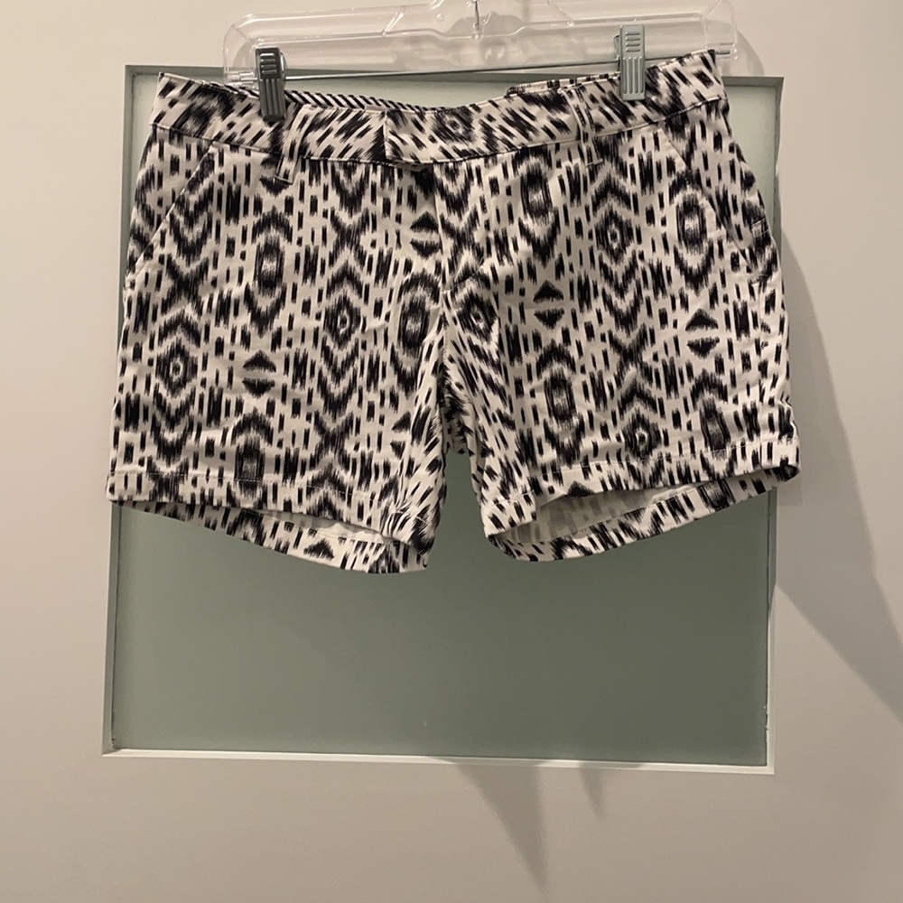 Volcom Shorts Size 5